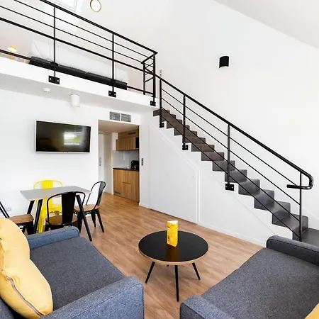 Staycity Near Disneyland Paris באילי-רומאינוויליירס