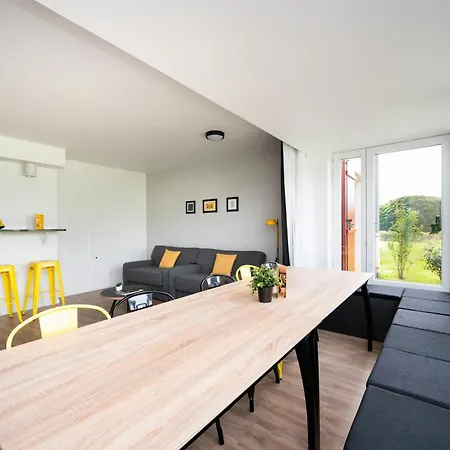 Staycity Near Disneyland Paris מלון דירות באילי-רומאינוויליירס